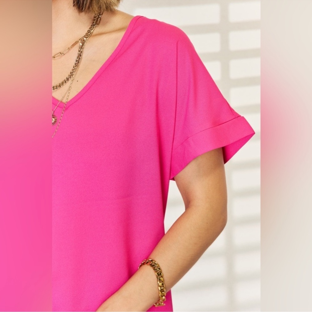 Zenana NWOT Pink Rolled Cuff V Neck Tee Shirt size 1X - Picture 3 of 10